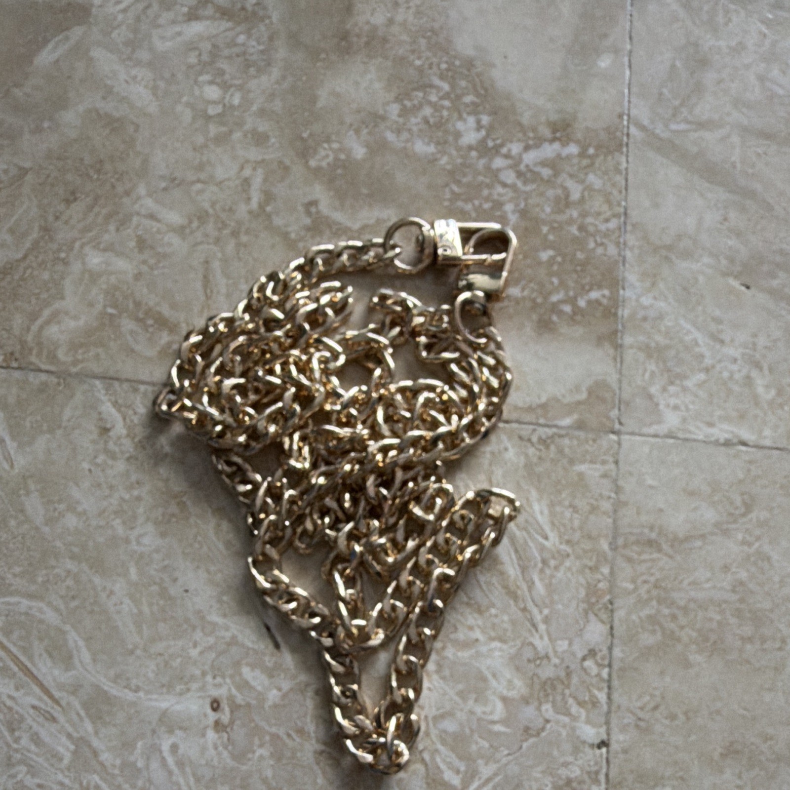 Gold Tone Curb Link Chain Necklace Metal Lobster Clasp No Stone