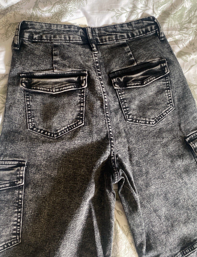 Windsor Women’s Black Acid Wash Wide-Leg Cargo Jeans Size S Stretch