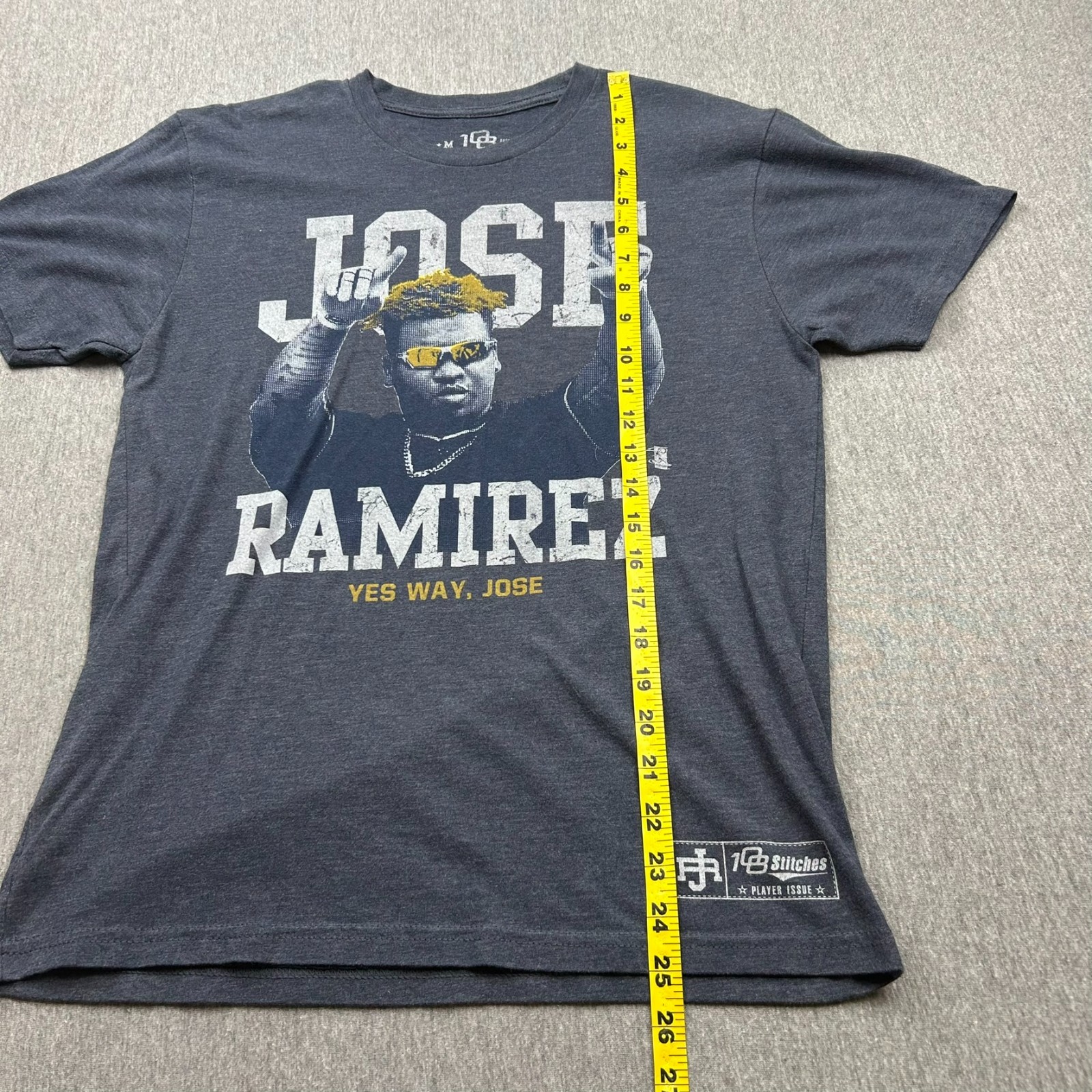 Jose Ramirez Short Sleeve Tshirt Cleveland Medium 108 Stitches Blue Graphic