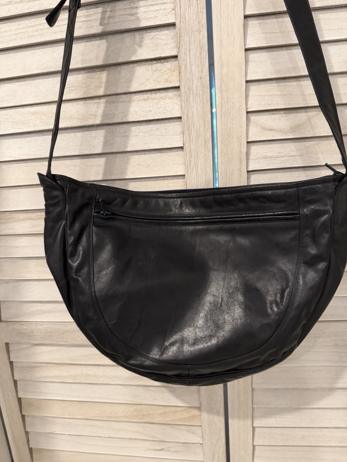 Vintage Italian Leather Navy Zip Half Moon Crossbody Bag Enny