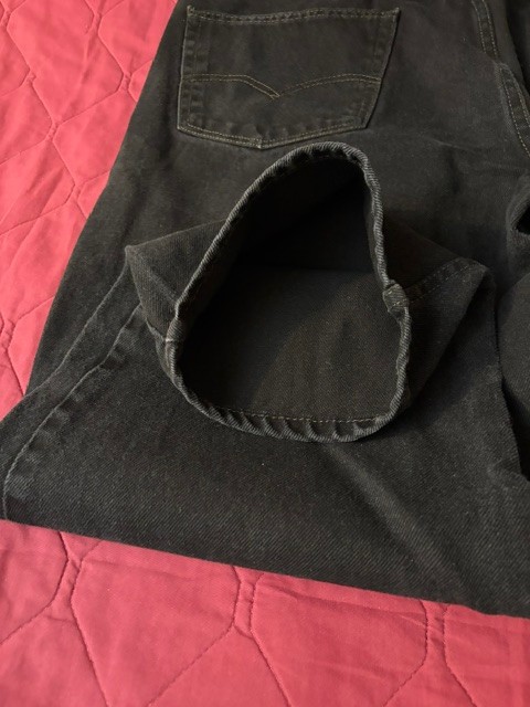 Levi’s 550 * Mens Black Denim Jeans * size 44 x 29 *