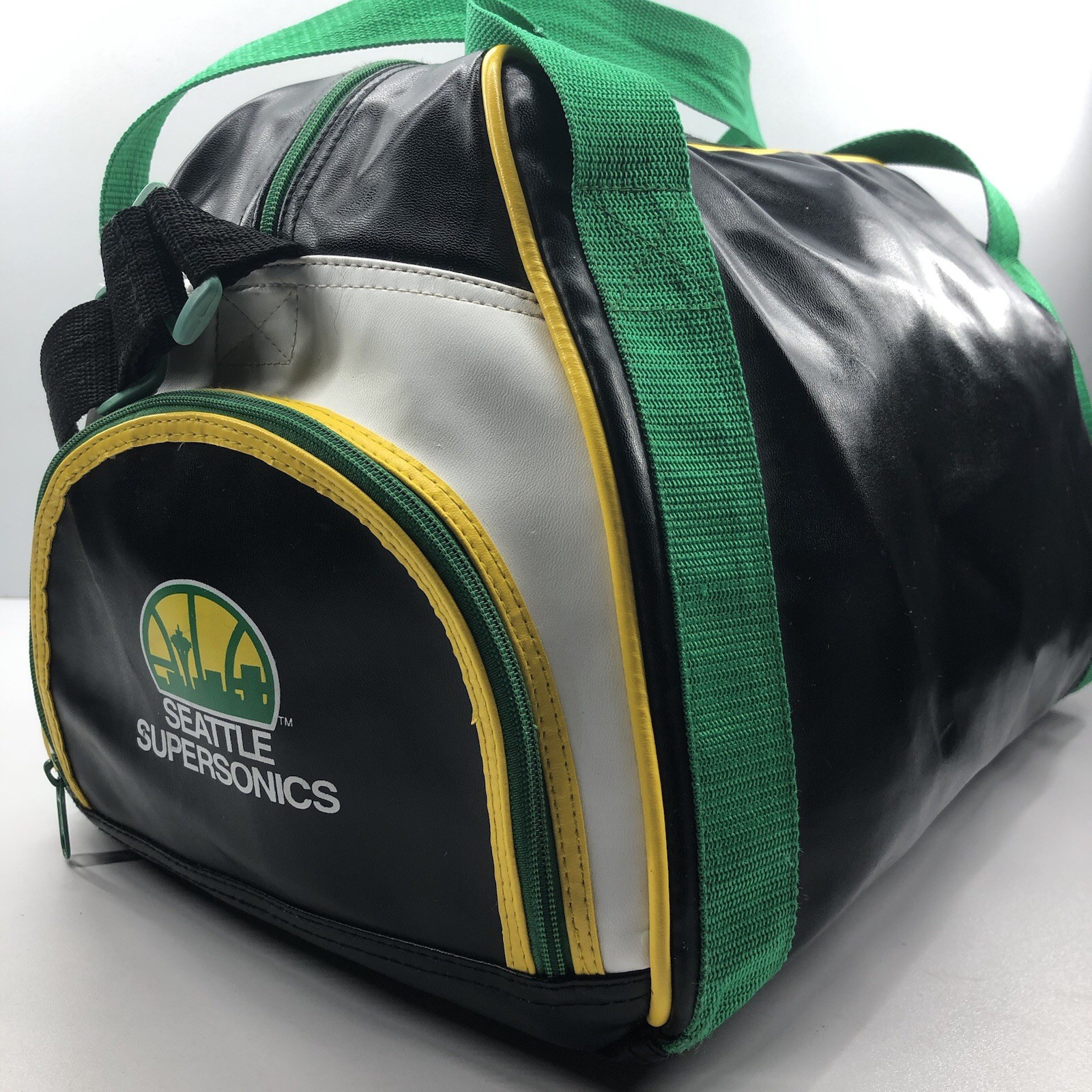 VTG 80s 90s SEATTLE SUPERSONICS Old Logo Player Issue Duffle Bag NBA Basketball