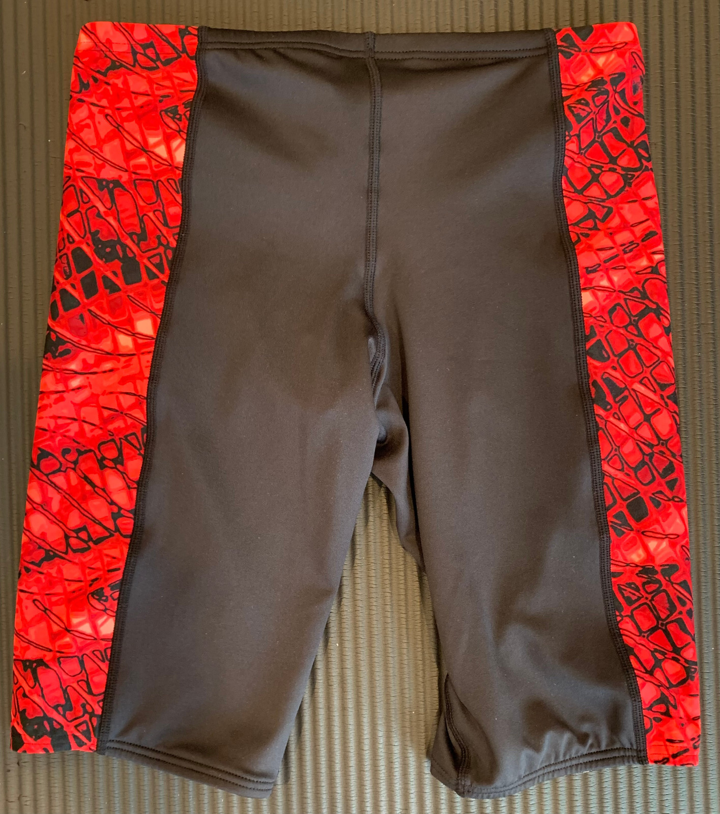 TYR Men’s Youth 34 Red Black Swim Suit Race Speed Jammer Drawstring Durafast New