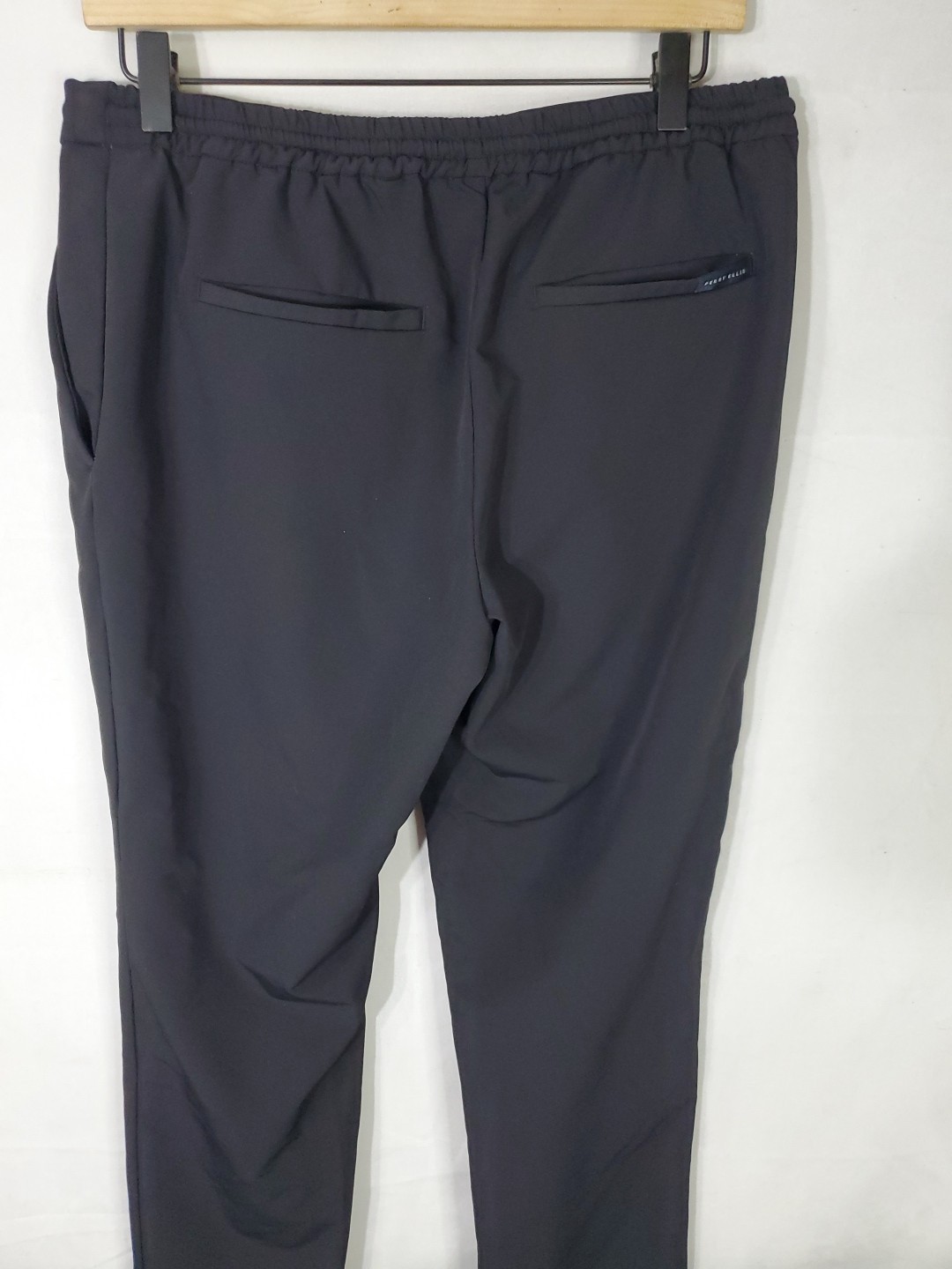 Perry Ellis Men’s Slim Fit Stretch Essentials Golf Jogger Type Pants Size 32×32