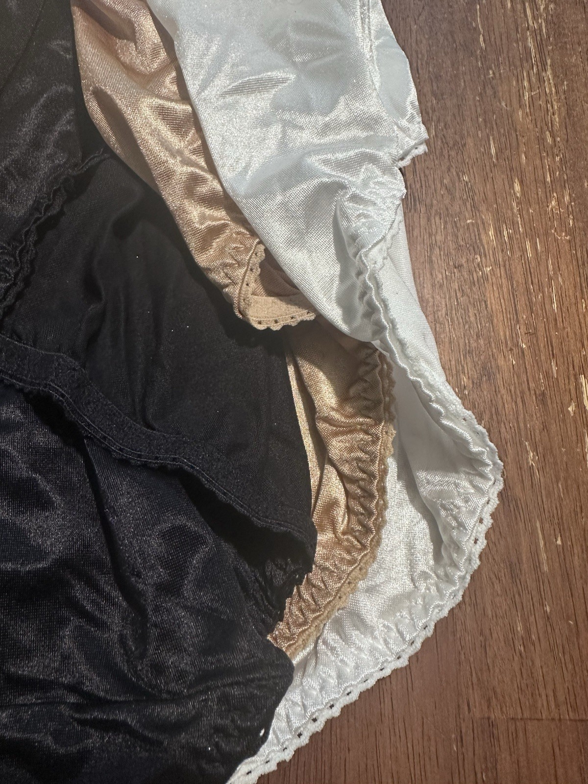 NEW Vanity Fair Radiant Undershapers Brief 3 Pack 5X Beige White Light black