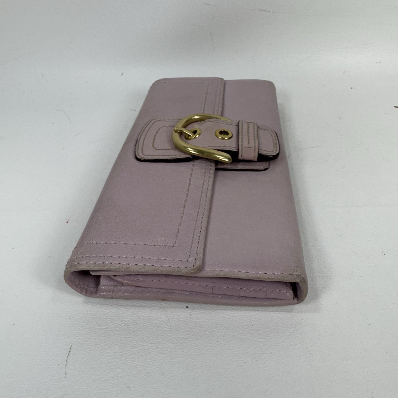 Coach Vintage Soho Purple Lilac Leather Buckle Magnetic Folding Long Wallet