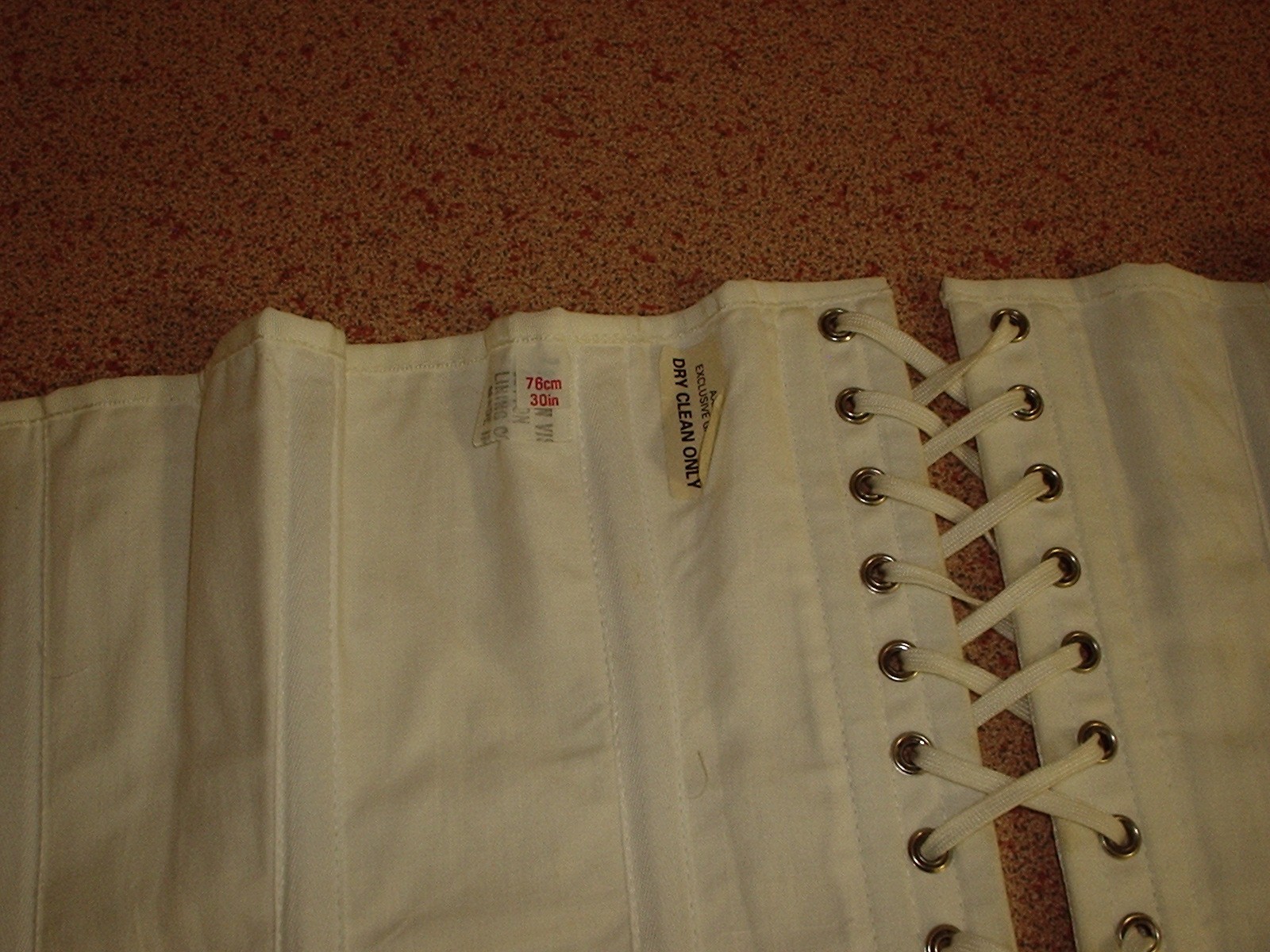 AXFORDS WHITE SATIN HOURGLASS VICTORIAN UNDERBUST CORSET 30 IN WAIST 12 TO 14