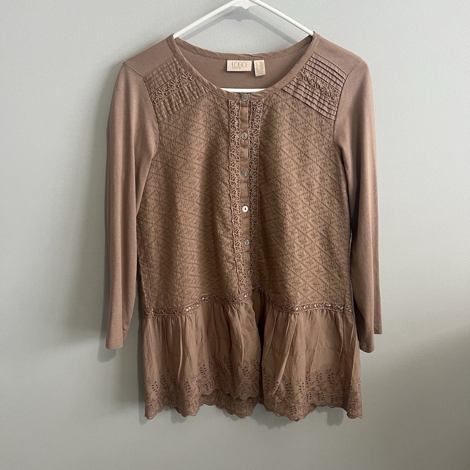 LOGO LAVISH Lori Goldstein Size XXS Cocoa Button Front Top w/ Knit Sleeves