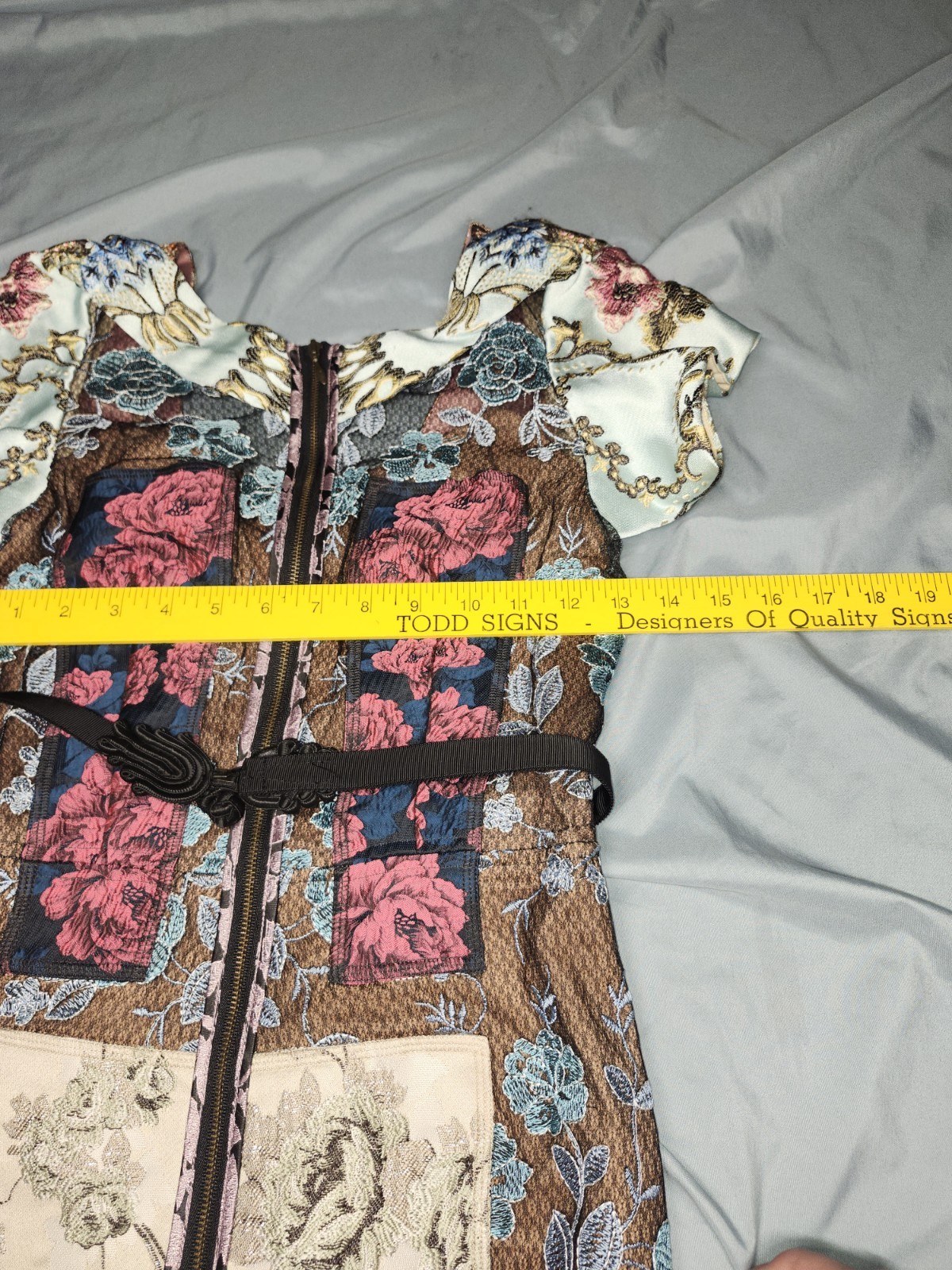 Byron Lars x Anthropologie “Bequile” patchwork dress Size 0 Stained Read