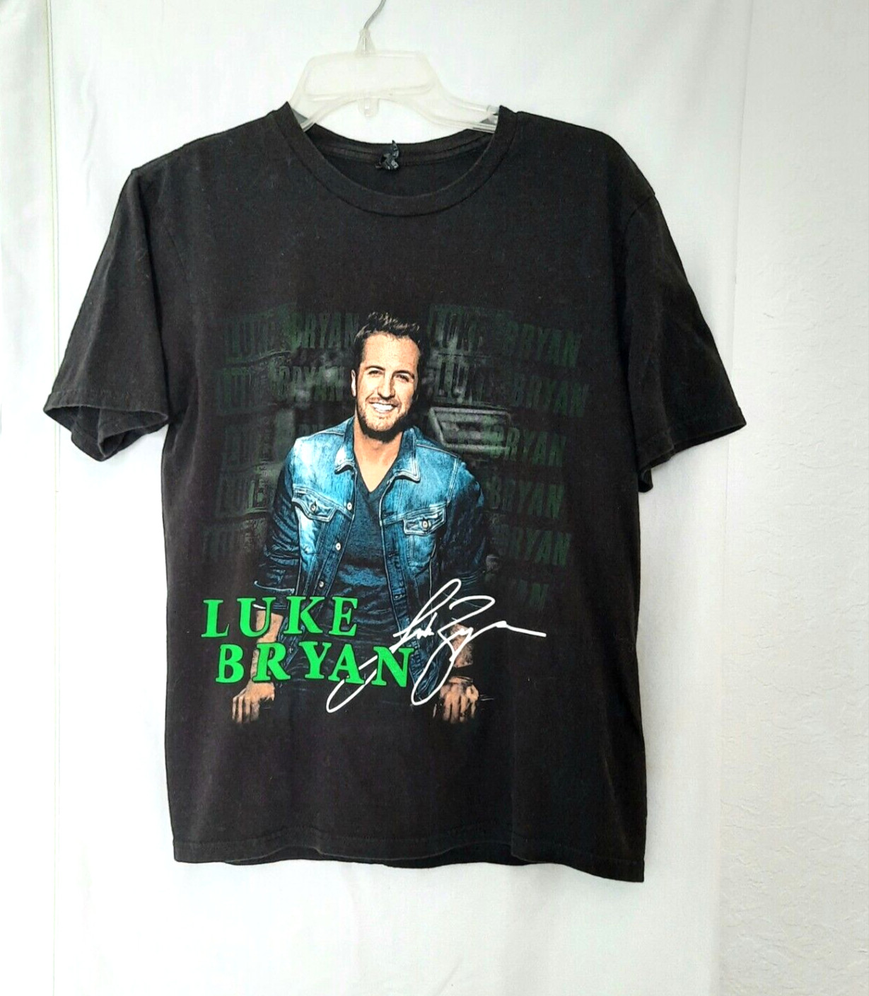 District Luke Ryan Megastar Unisex Kick The Dust Up Tour Black T Shirt Size S