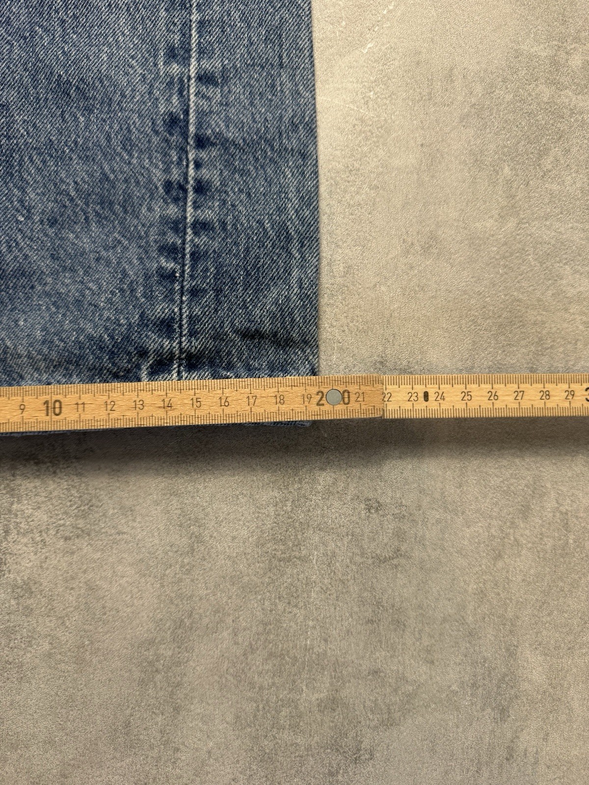 Vintage Levi’s 501 Made in USA 1997 Jeans W31 L32 Medium Wash 90s Original