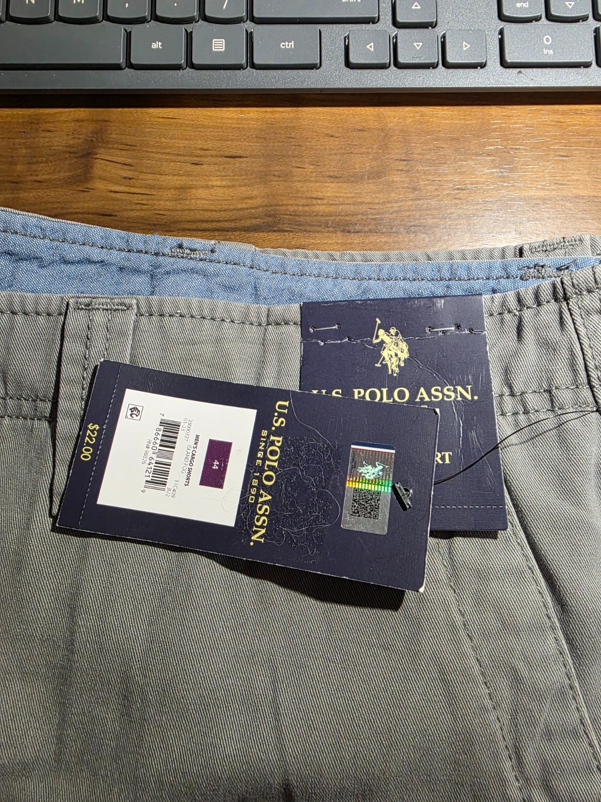 NWT US POLO ASSN GRAY CARGO SHORTS WAIST 44″ INSEAM 10″ LENGTH 22″