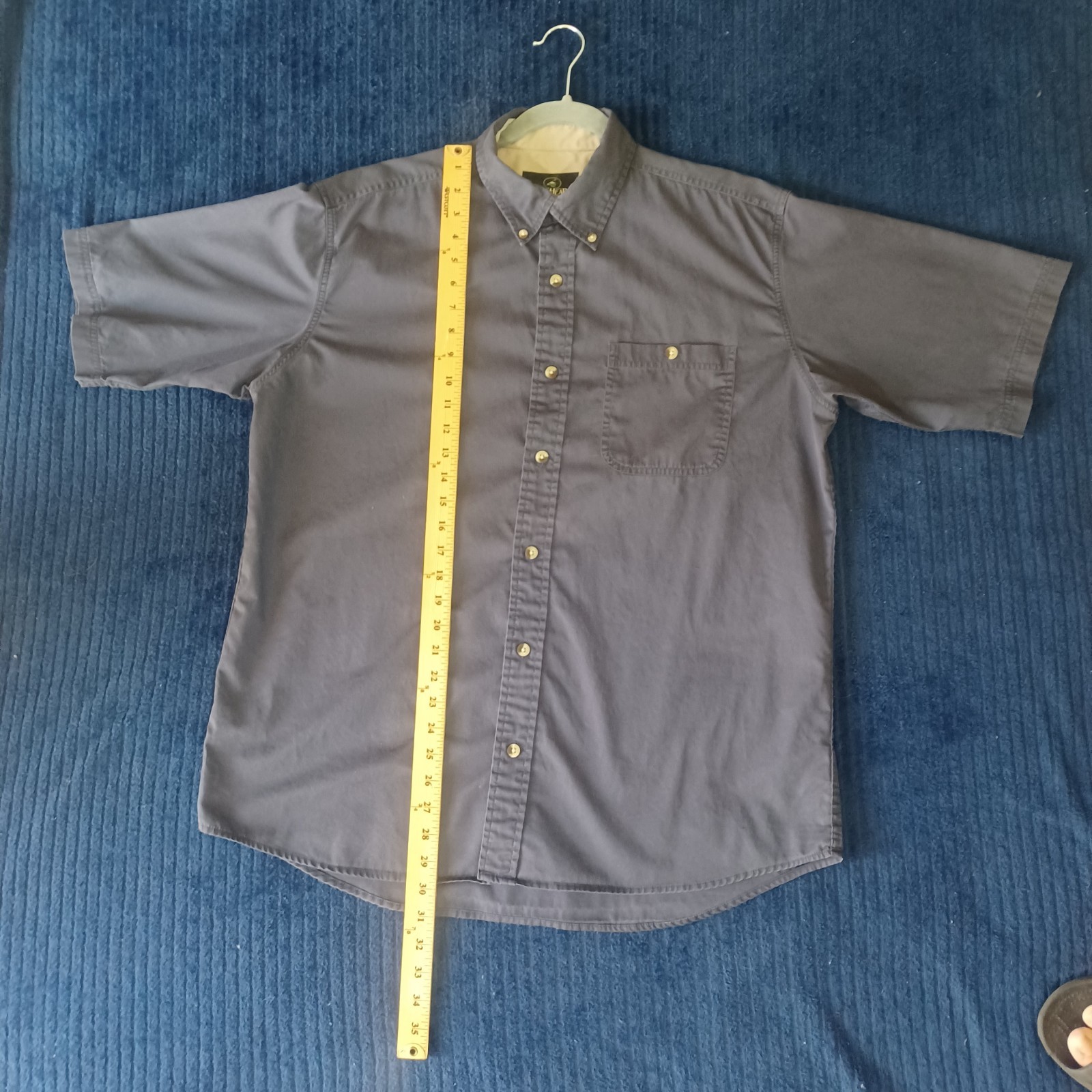 RedHead Button-down 100% Cotton Size Large versatile Addition to Any Season