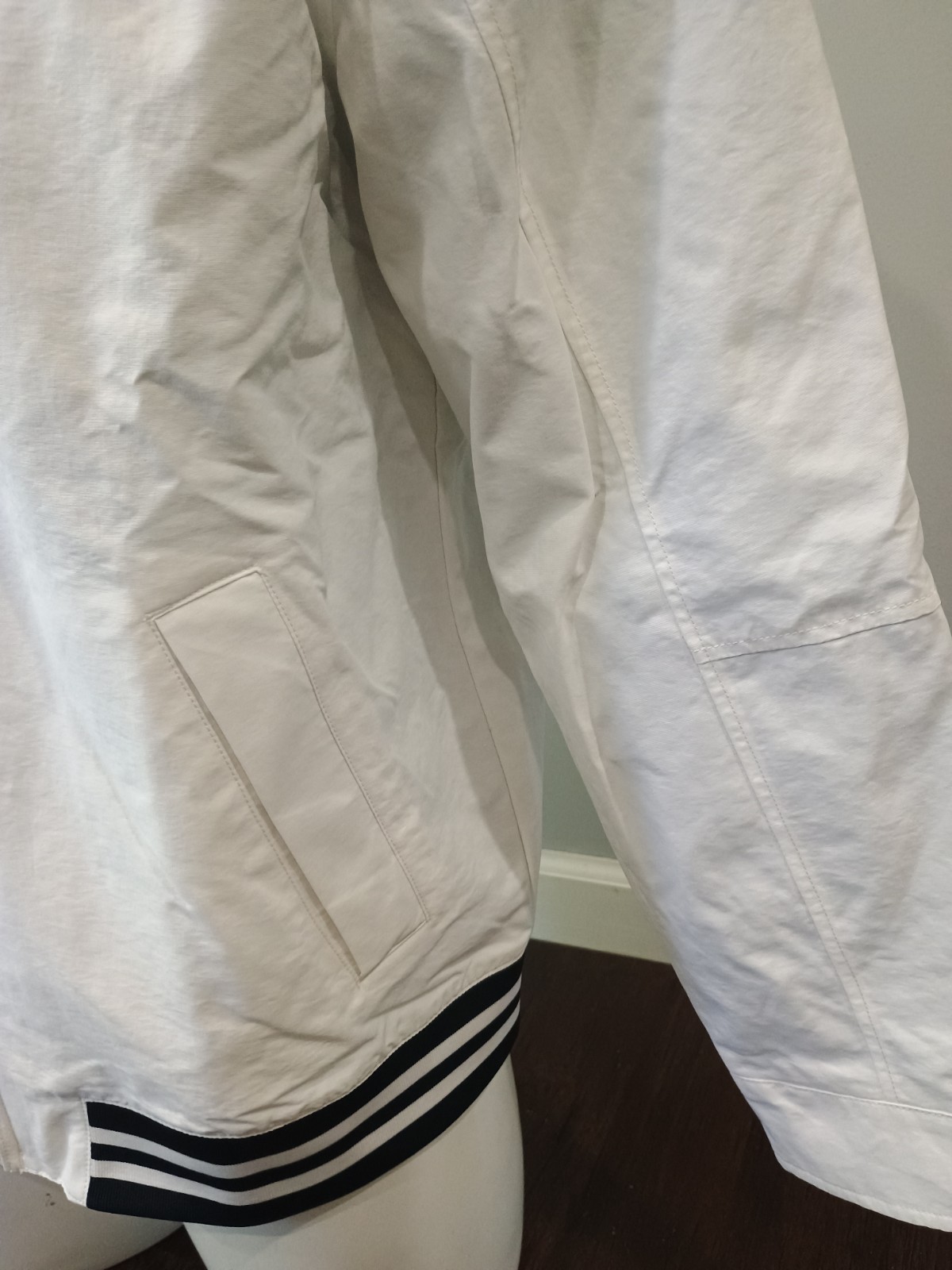 Tommy Hilfiger SZ XXL Men’s Full-Zip White Windbreaker Jacket Regatta with Hood