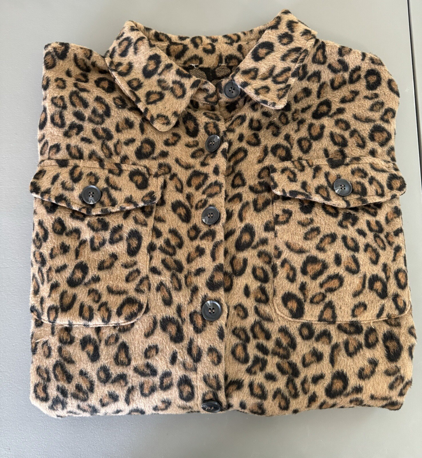 Women’s XL Classic Leopard Print Shacket Button Up w/ Front Pockets Shirt Jodfli
