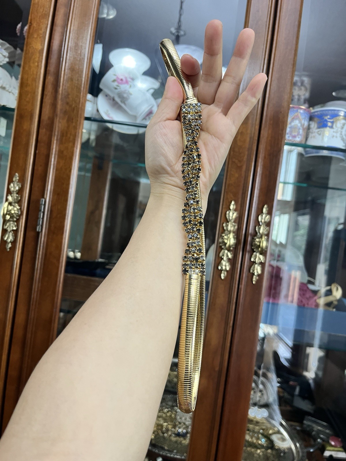 Vintage Rhinestone Goldtone Fashion Belt 27″ to 32″ Vintage Retro!