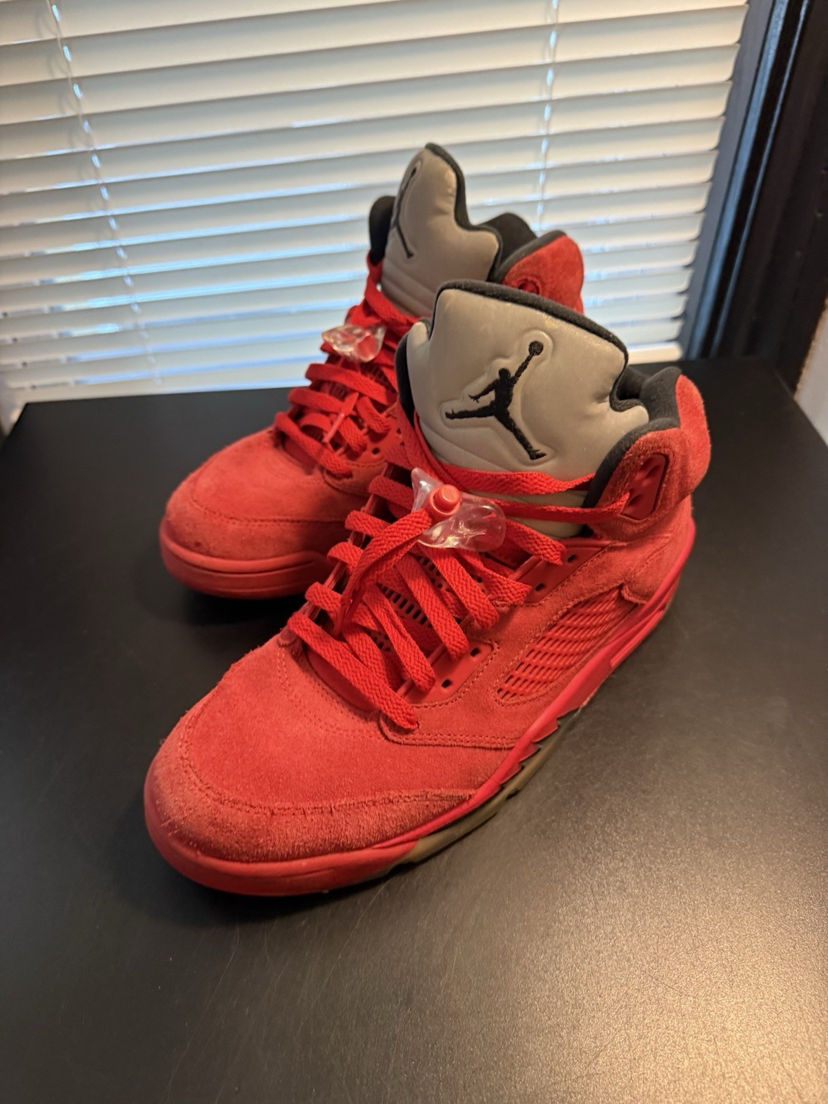 Air Jordan 5 Retro Red Suede Size 9 Good Condition