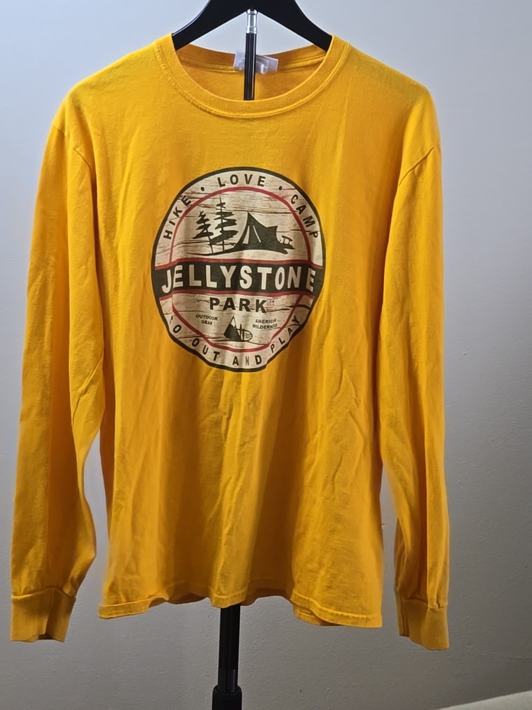 Yogi Bear Jellystone Park Long Sleeve Graphic T-Shirt Hanna Barbara