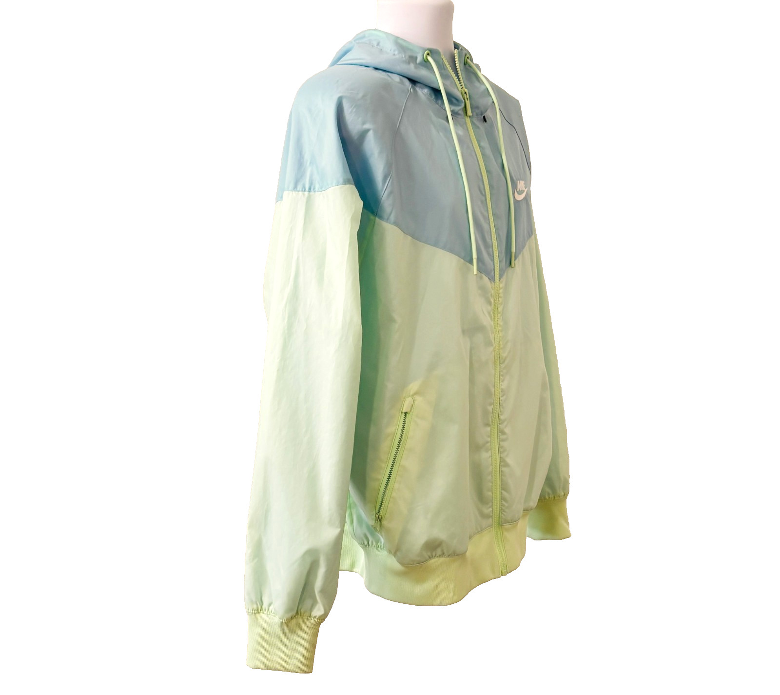 Nike Windrunner Hooded Jacket Men’s Medium Mint Foam/Blue Chill Polyester