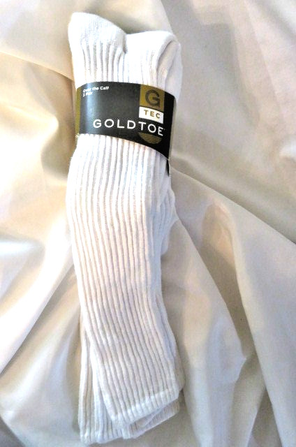 NIP Men’s Gold Toe White Over The Calf Athletic Socks-3 Pair-Shoe size 6-12 1/2