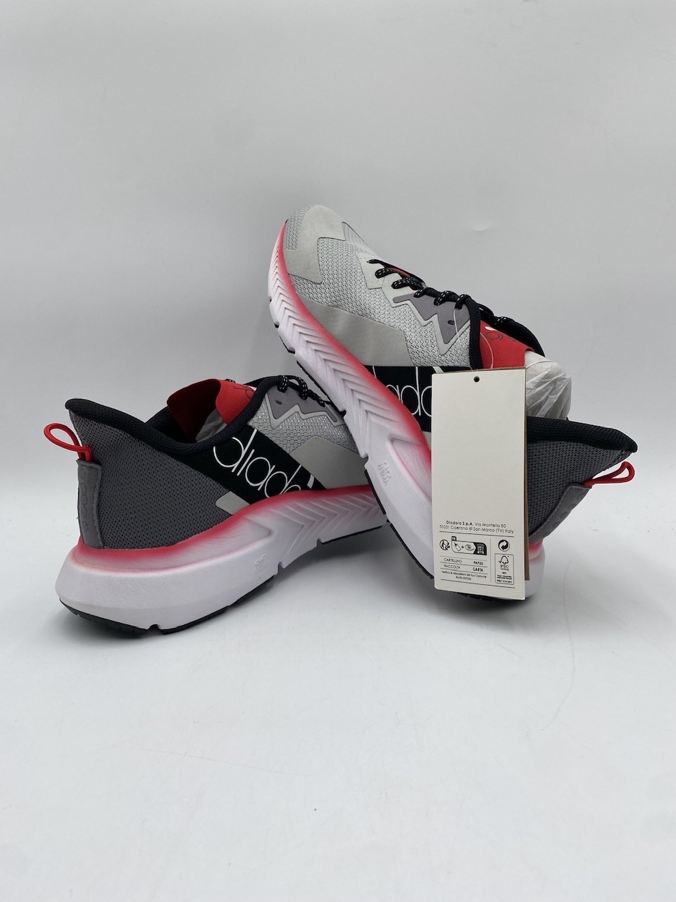 Diadora MYTHOS BLUSHIELD VOLO 4 Men’s NEW Running Shoes Silver/Steel Multi Sizes