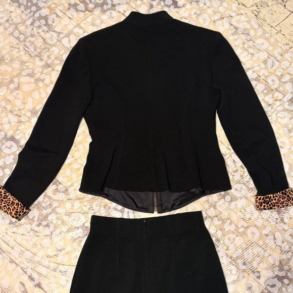 Jessica Howard black and leopard print dress with zipper detail
