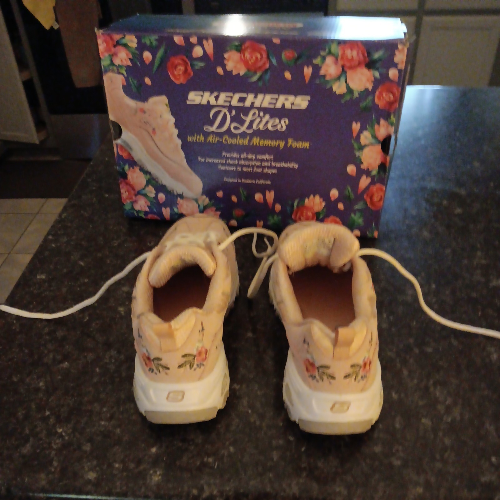Sketchers D’Lites Memory Foam Sneakers