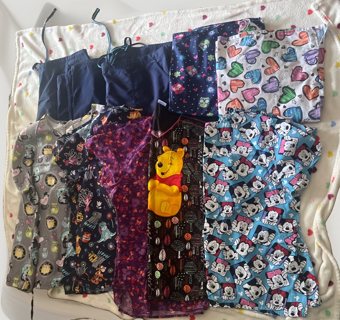 Huge Lot of Women’s Scrubs 2X Plus EUC