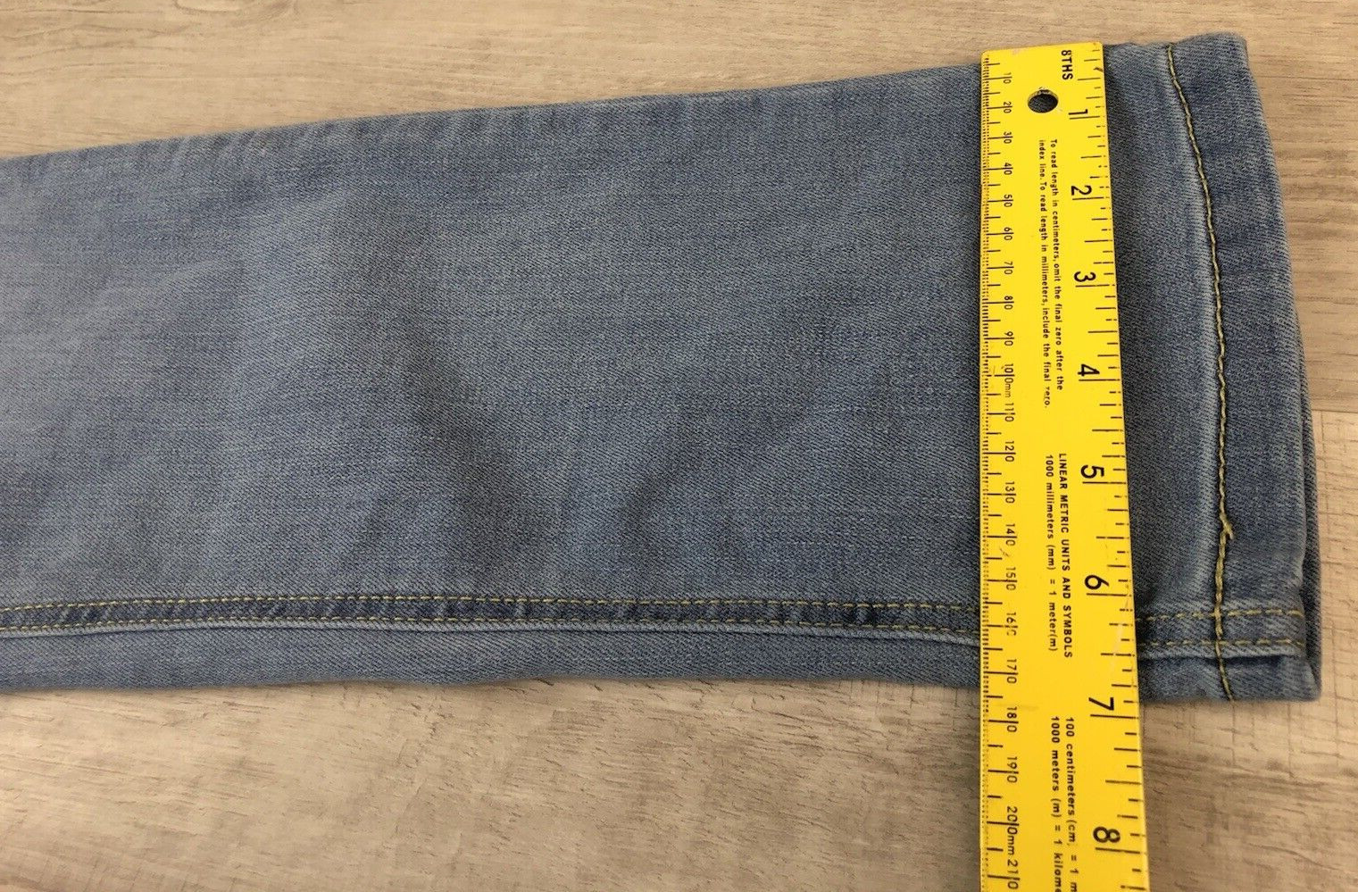 Levi’s 514 Jeans Lite Blue Denim Womens Tag Size 14 Reg W27xL29 (Actual 26.5×28)