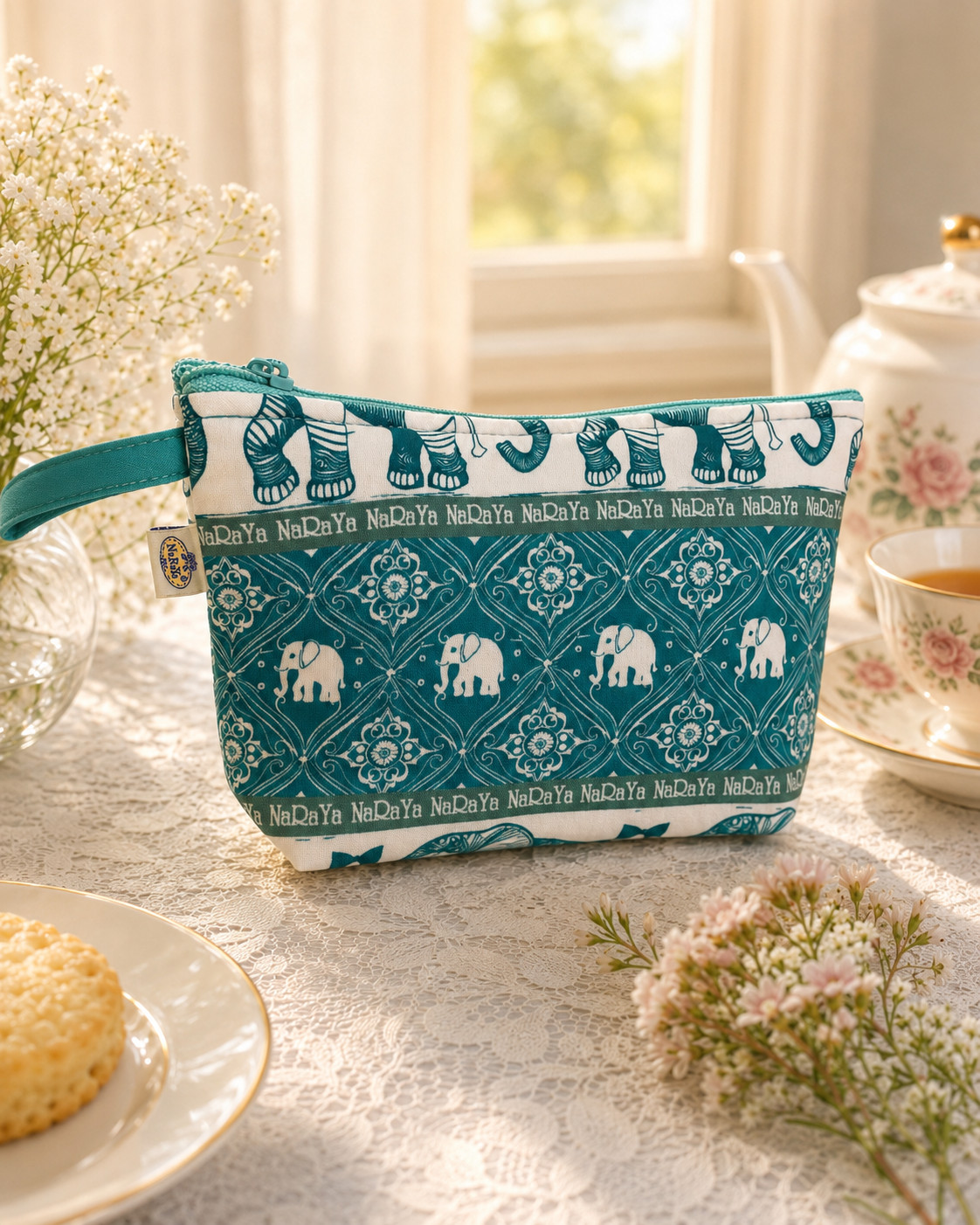 Authentic NaRaYa Elephant Print Cosmetic Bag Green Zip Pouch Thailan (Zipper)