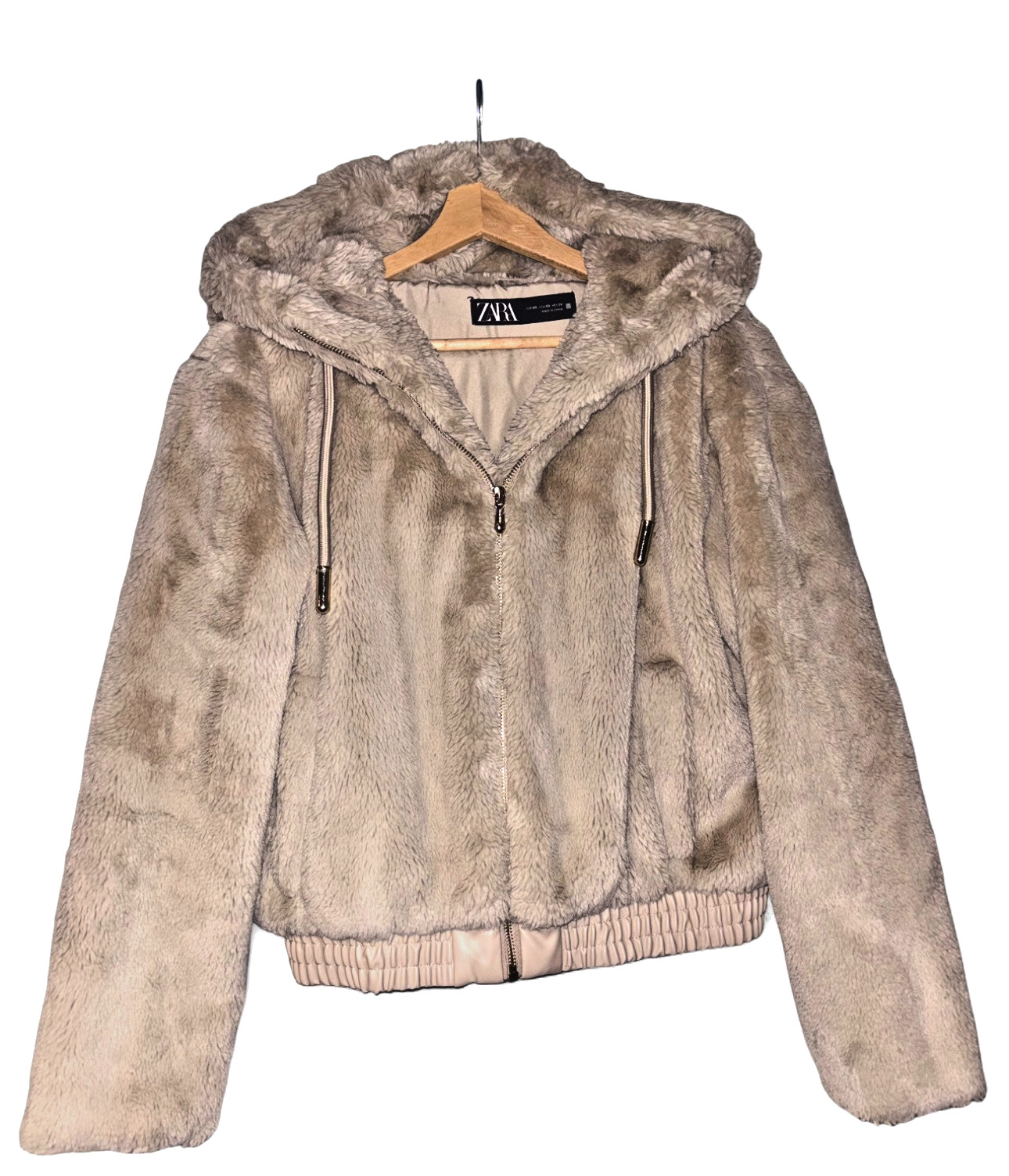 Women’s Zara Faux Fur & Faux Leather Coat With Gold Hardware – Size X-Small 4/6