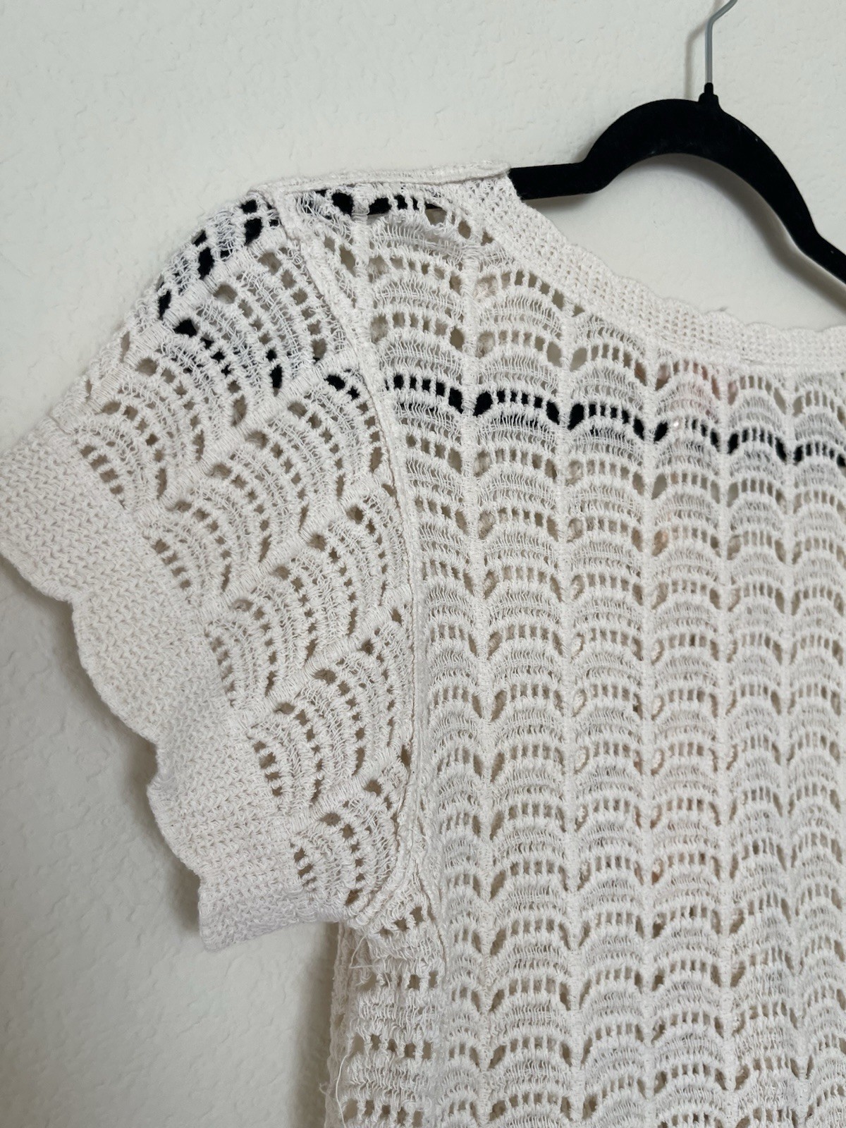 Good Luck Gem Women’s Cream Crochet Knit Button Front Crop Cardigan Size S NWT