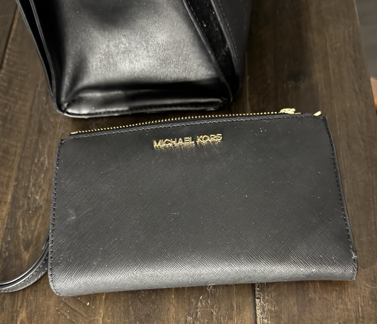 Michael Kors purse and wallet set