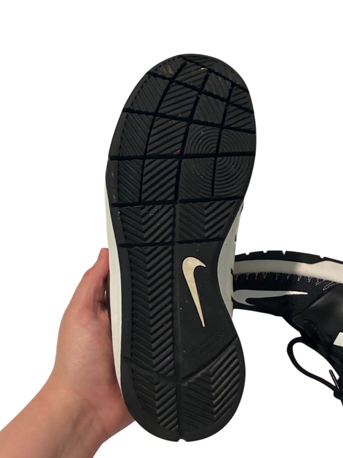 Nike Team Hustle D7 Low Black/White Youth Size 6Y Shoes