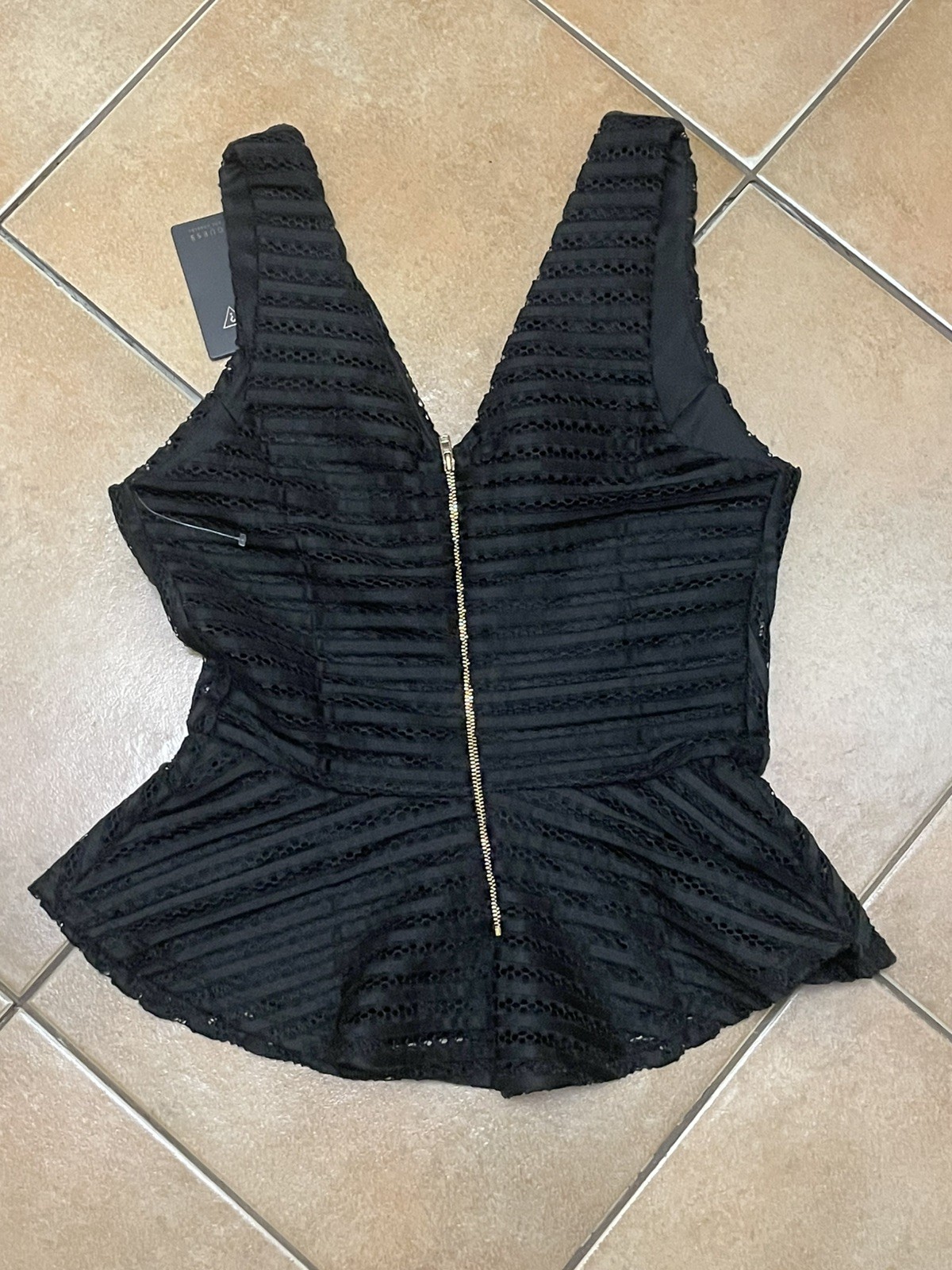 New GUESS Black Mesh Peplum Sleeveless Top V-Neck Zip Accent Size S with tags