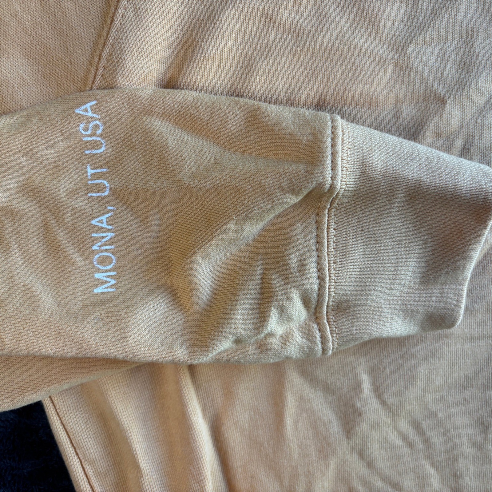 Indeeent Company Mona Utah USA Graphic Hoodie Pullover Sweatshirt 2XL