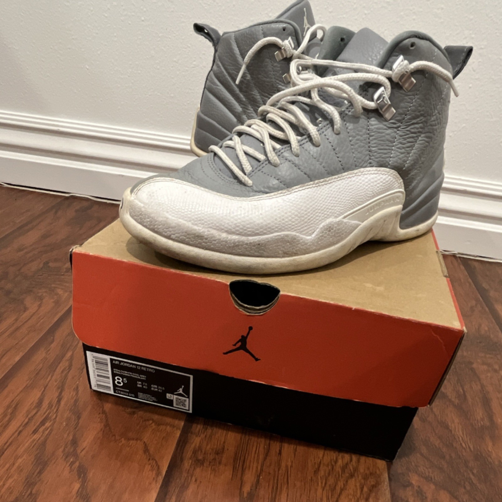Jordan Air Jordan 12 Retro Stealth CT8013-015 Gray White Men’s High Top Sneaker