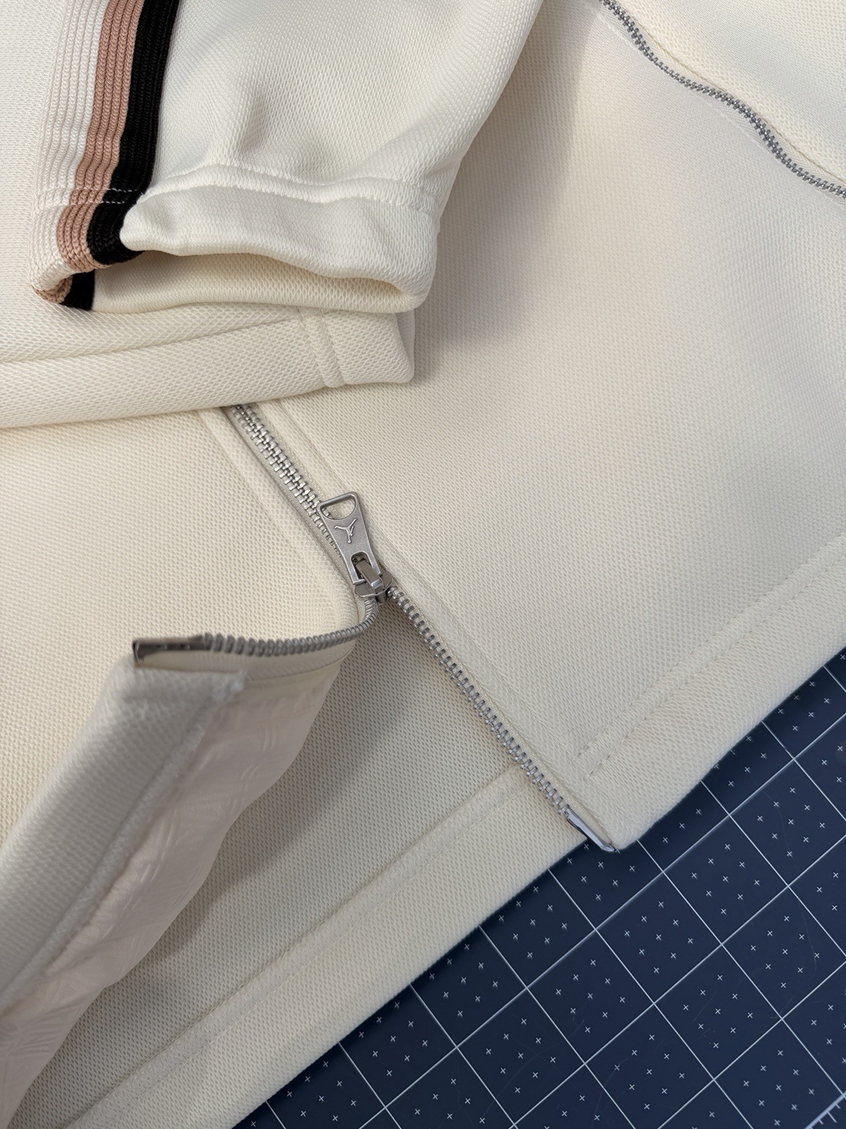 Nike Air Jordan x A Ma Maniere Track Jacket Cream Mens Large [H]