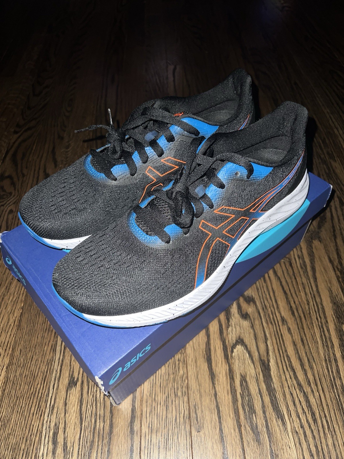 Asics Gel Excite 8 Black Marigold Orange Size 12- Worn Once! Pristine Condition!