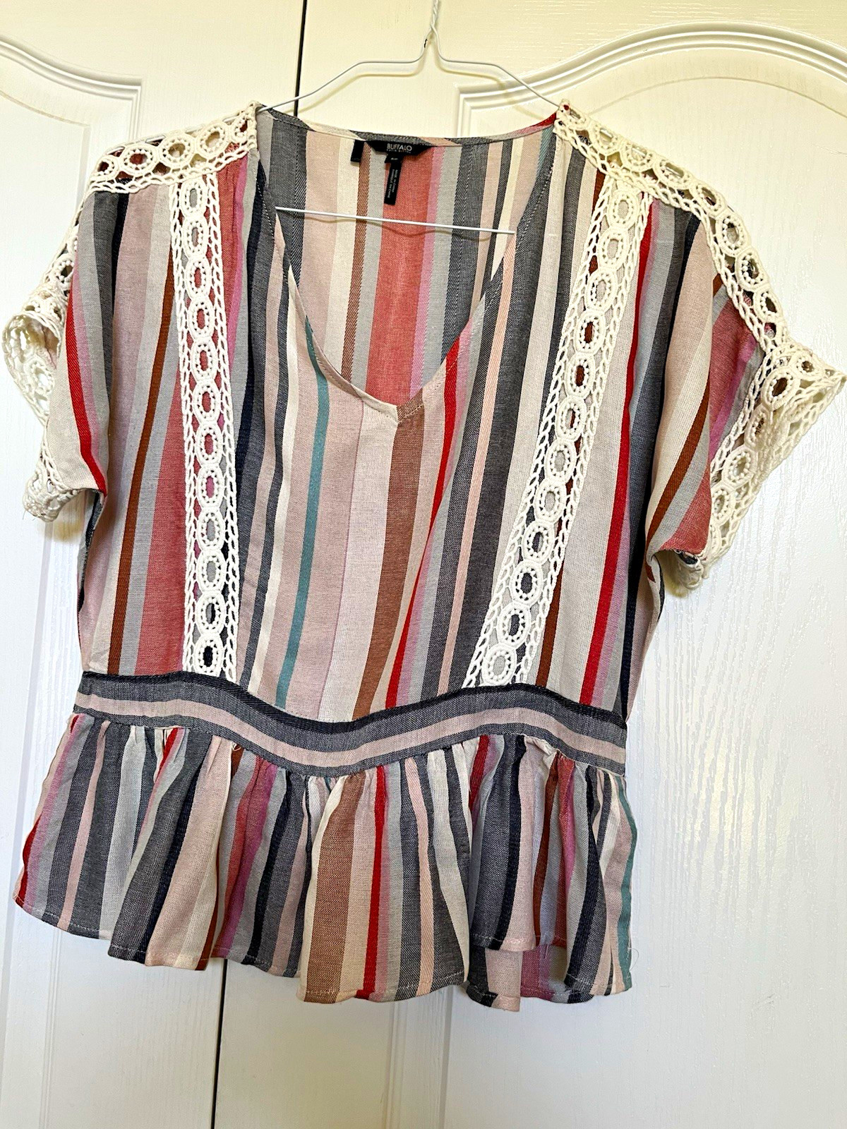 Buffalo David Bitton Womens Striped V-Neck Short Sleeve Lace Blouse S