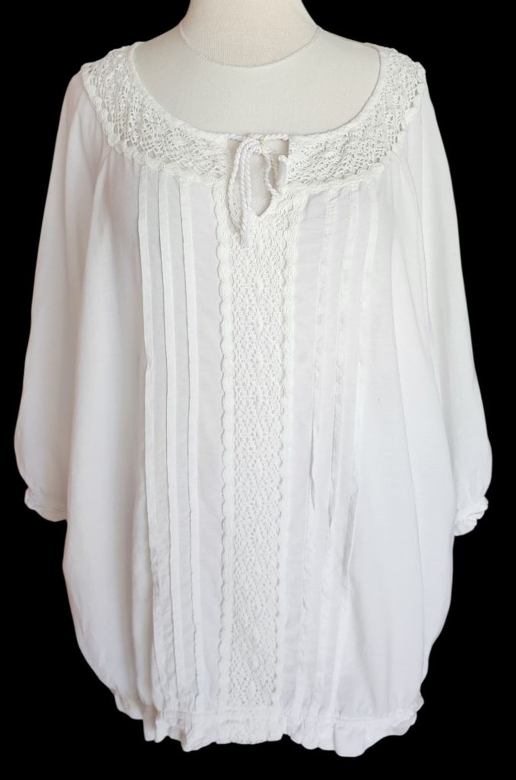 Old Navy White Lace Boho Blouse XXL 3/4 Sleeve Peasant Top Eyelet Tunic