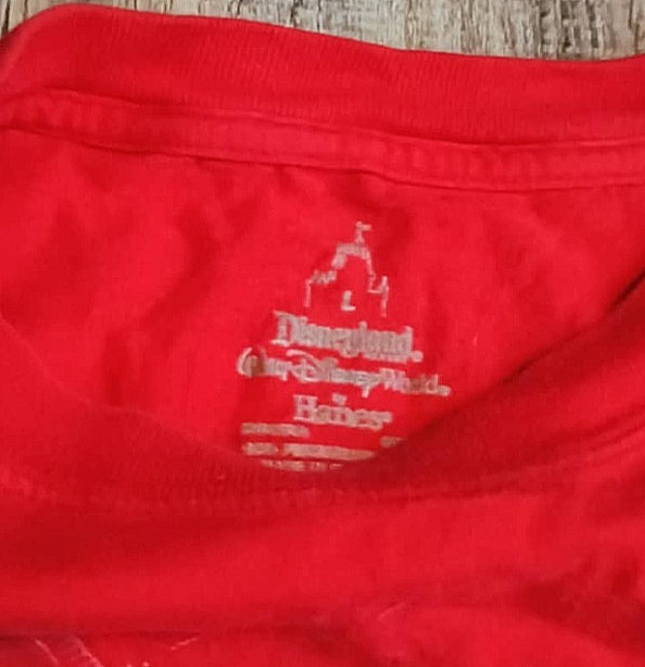 Disney 2012 Mickey Mouse Graphic T-Shirt Tee Mens Large Red Solid Short Sleeve