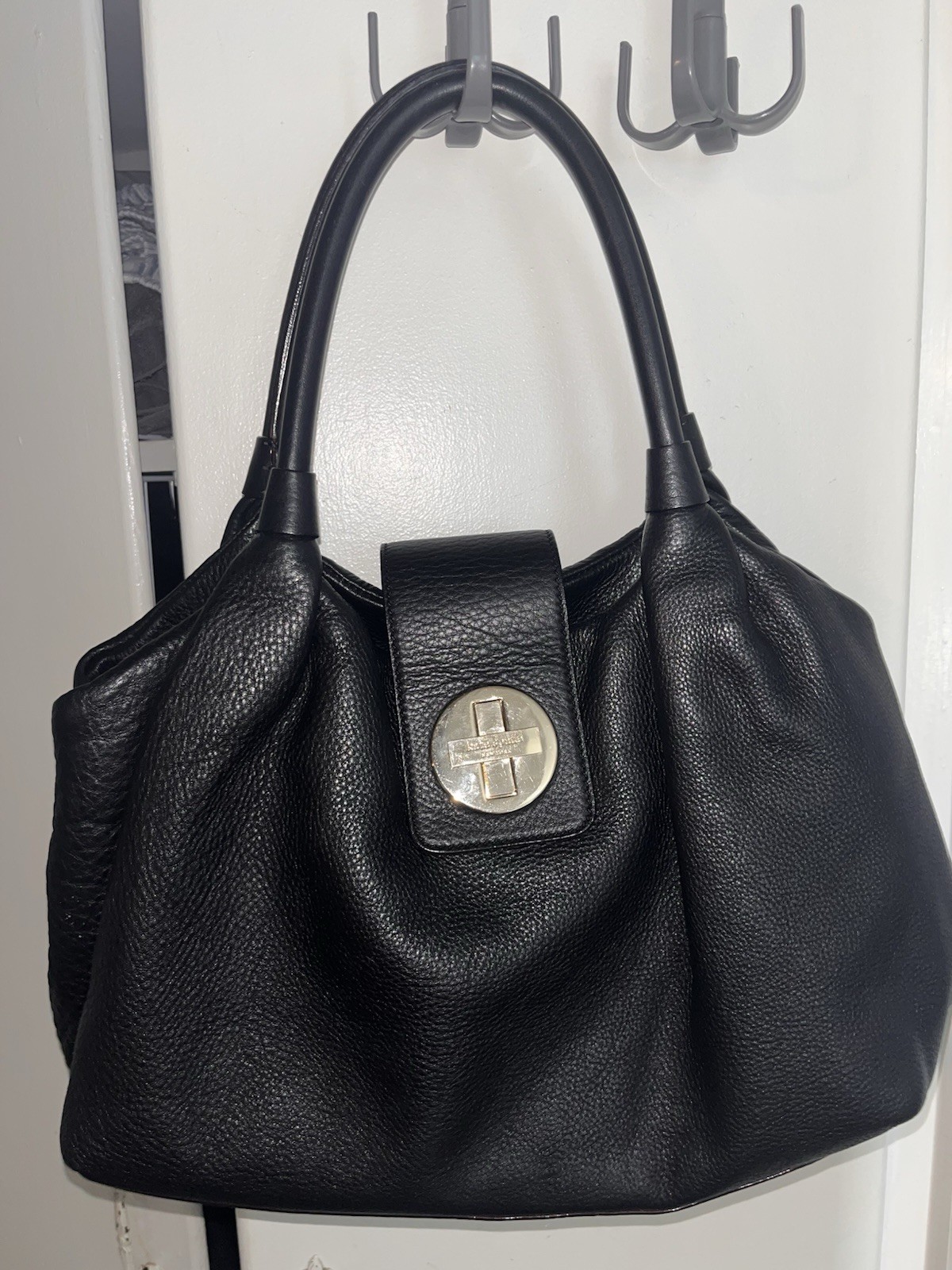kate spade new york Women’s Black Pebbled Satchel, Turn Lock/Zip, Gold, Pockets