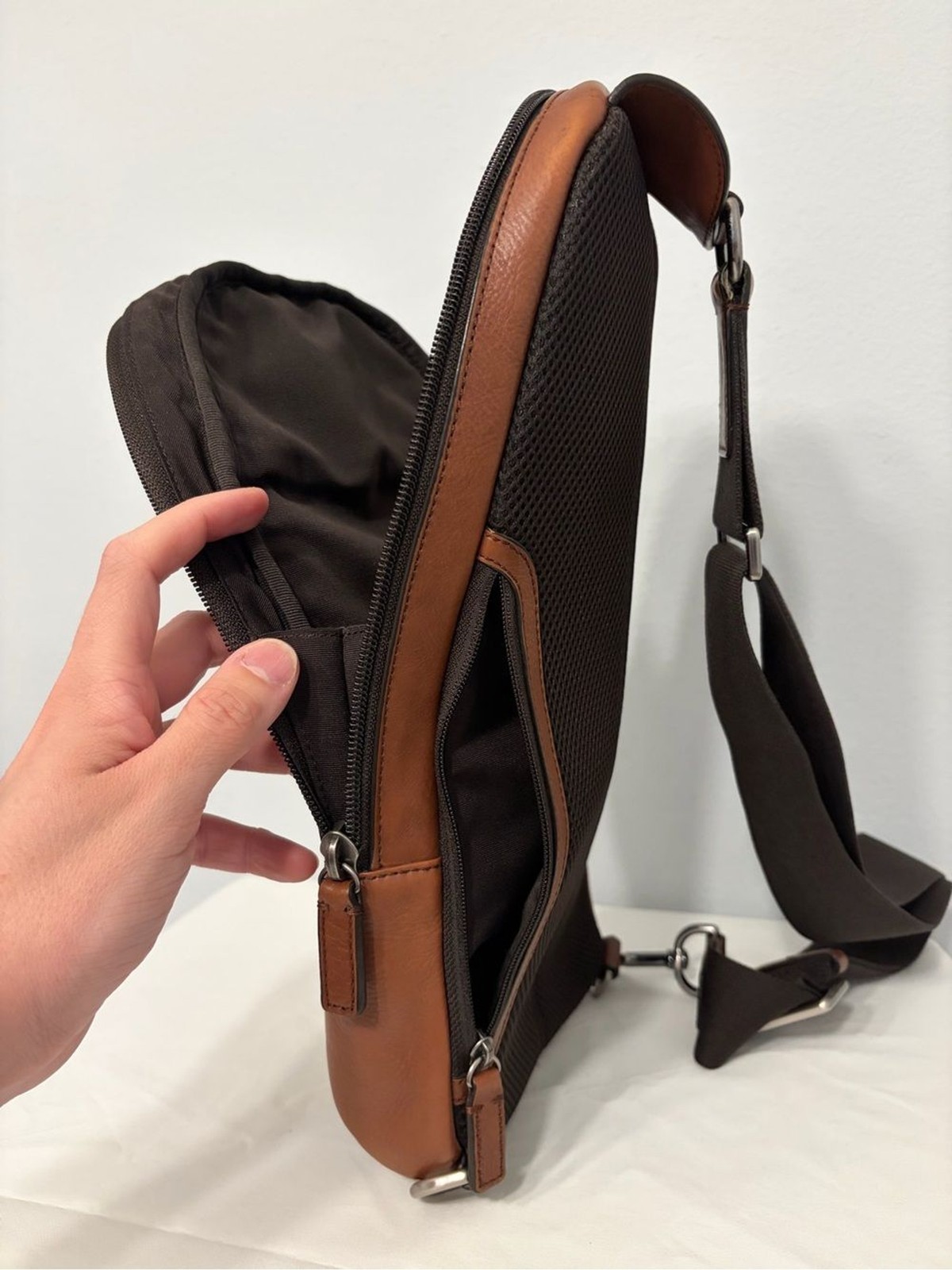 Coach Camden Leather Sling Pack (#F71344) in Tan Smoothed Leather w/ Black Strap