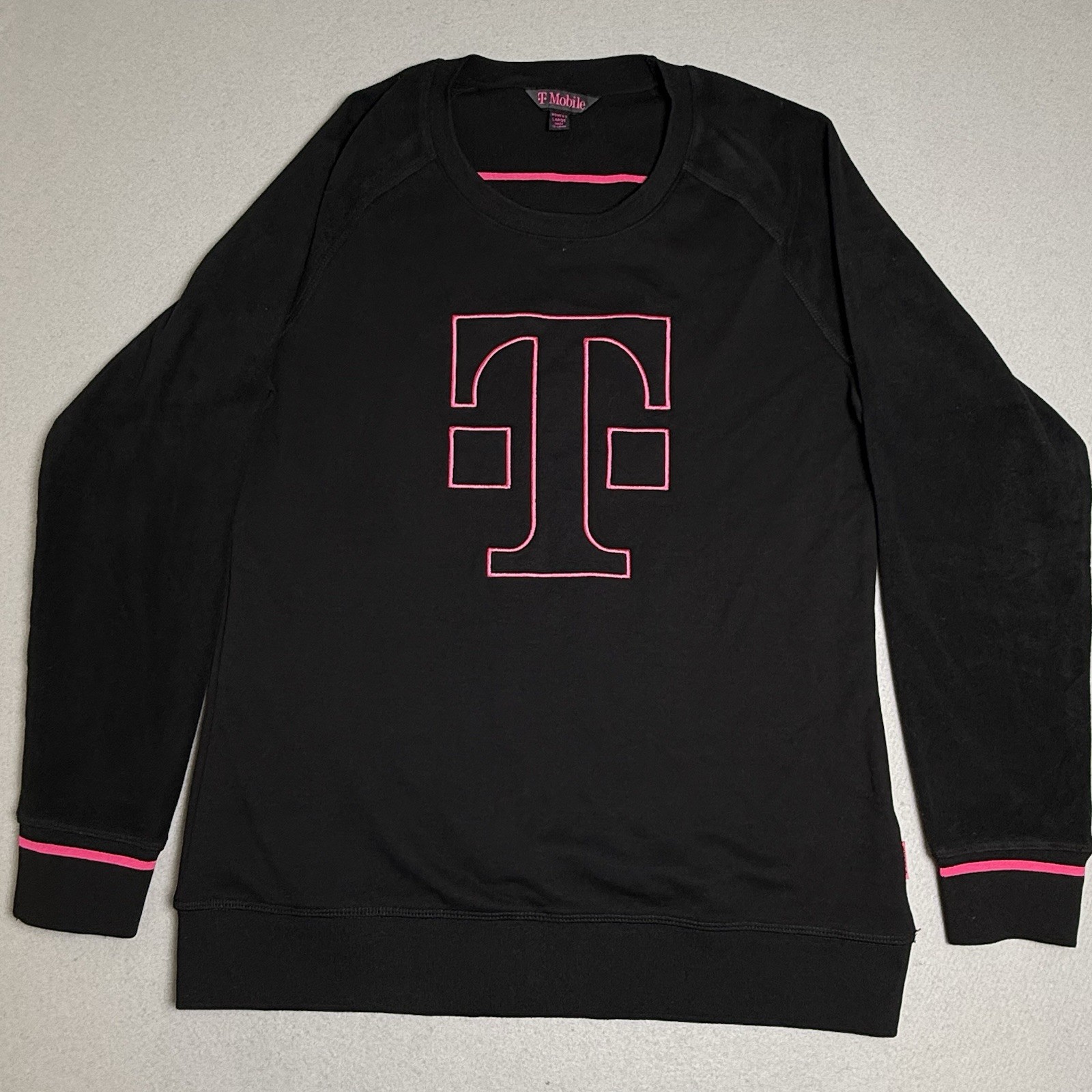 T Mobile Sweater Womens Large L Black Emboridered Pullover Crew Neck