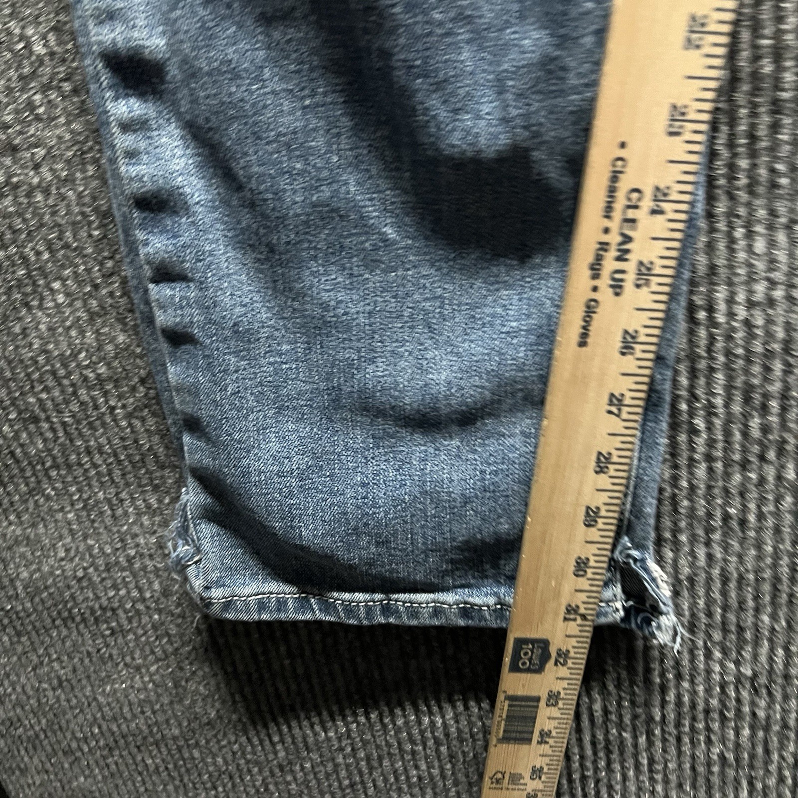 Ariat M2 Jeans Mens 33×34 Traditional Relaxed Boot Cut Medium Wash Blue Western