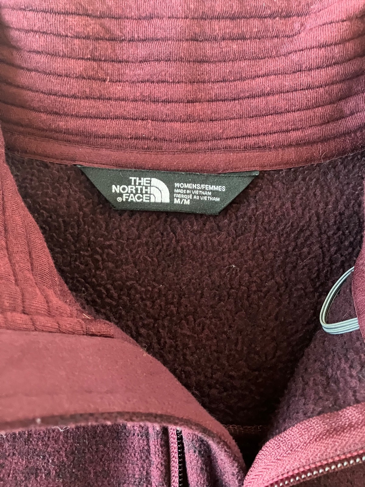 The North Face Burgandy Fleece Jacket ( Women’s ) Size Medium