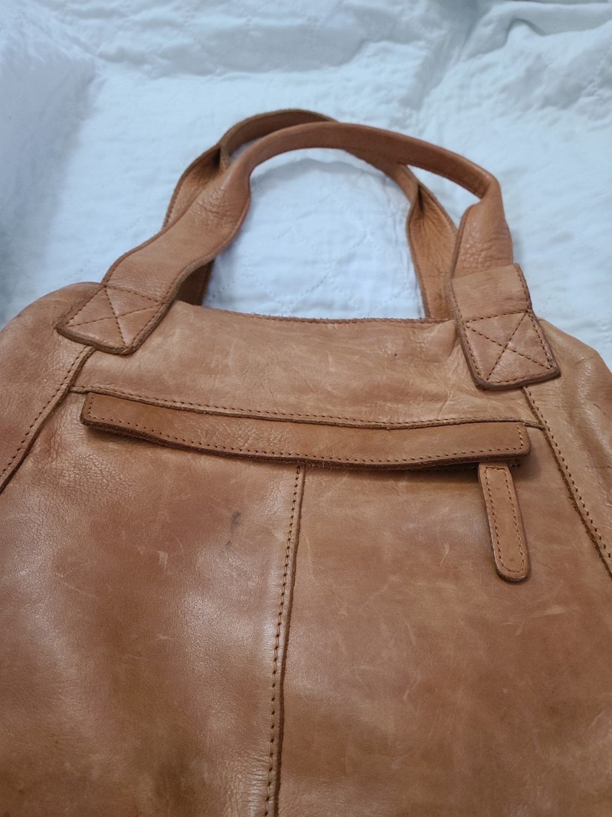 Vintage VILENCA HOLLAND Caramel Leather Triple Compartment Hobo Shoulder Bag