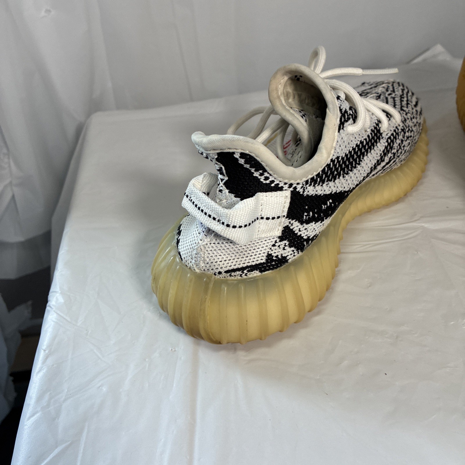 Adidas Yeezy Boost 350 V2 Zebra Men’s size 6 Used CP9654 No Box