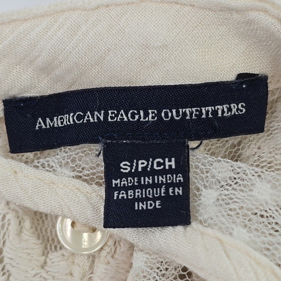 AMERICAN EAGLE BLOUSE WOMEN’S SIZE SMALL SHEER LACE TOP IN CREAM COLOR *STAIN*..